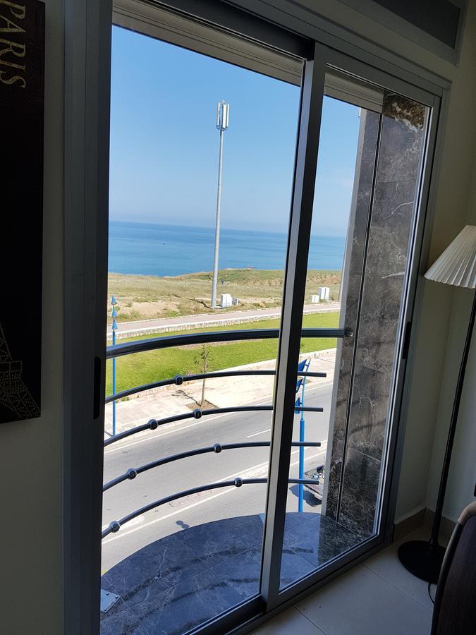 Fnideq Seaside Apartment Esterno foto